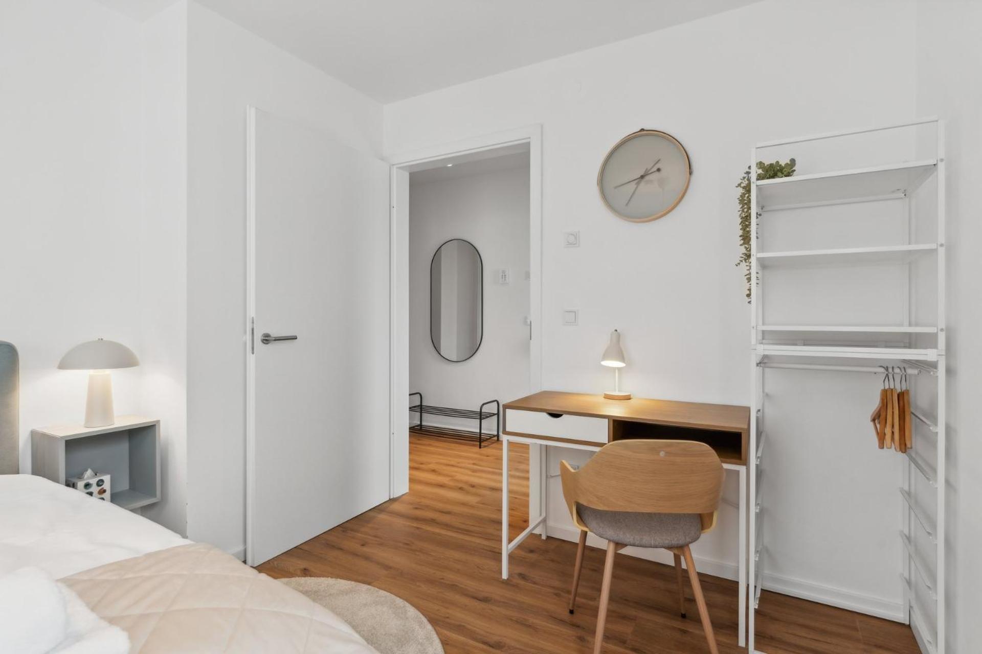 Deluxe Apartment In Bielefeld City Mit Parkplatz Und Balkon ภายนอก รูปภาพ