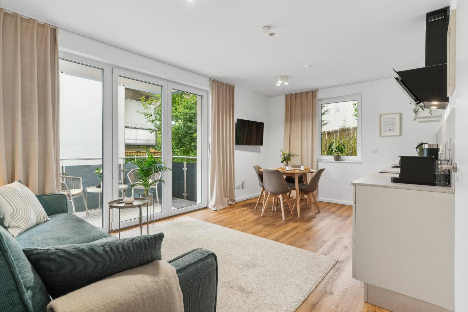 Deluxe Apartment In Bielefeld City Mit Parkplatz Und Balkon ภายนอก รูปภาพ