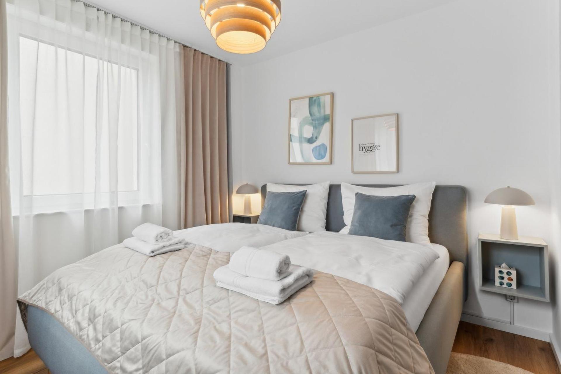 Deluxe Apartment In Bielefeld City Mit Parkplatz Und Balkon ภายนอก รูปภาพ